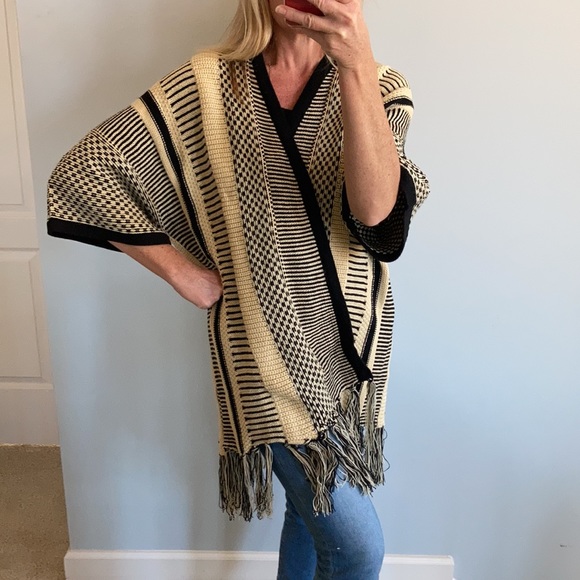 Black & Beige Open Front Cardigan - Picture 6 of 6